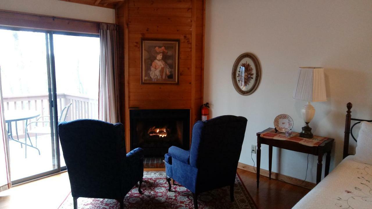 Mountain Top Lodge Dahlonega Buitenkant foto